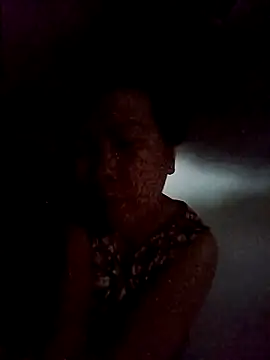 Snapshot of TropicalFlower chatting on 12/22/25, 07:16 TropicalFlower online show from 12/22/25, 07:16