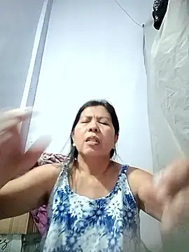 Snapshot of TropicalFlower chatting on 01/12/26, 10:59 TropicalFlower online show from 01/12/26, 10:59