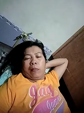 Snapshot of TropicalFlower chatting on 02/04/26, 10:15 TropicalFlower online show from 02/04/26, 10:15