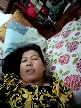 Snapshot of TropicalFlower chatting on 02/11/26, 09:53 TropicalFlower online show from 02/11/26, 09:53