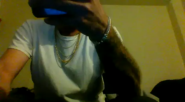 Snapshot of thefire420 chatting on 12/03/24, 04:47 thefire420 online show from 12/03/24, 04:47