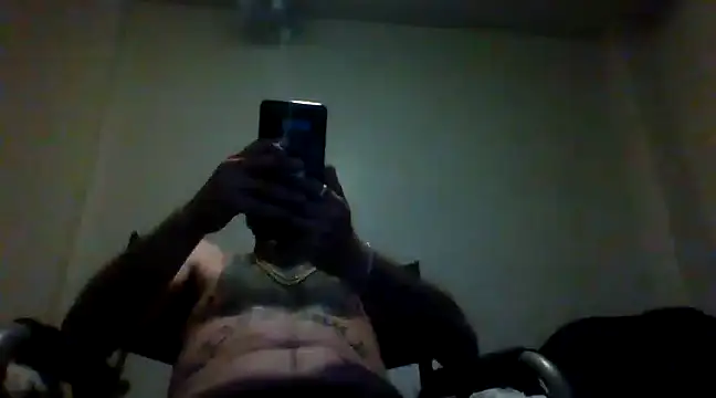 Snapshot of thefire420 chatting on 12/03/24, 07:54 thefire420 online show from 12/03/24, 07:54