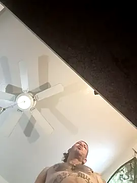 Snapshot of thefire420 chatting on 10/13/25, 07:25 thefire420 online show from 10/13/25, 07:25