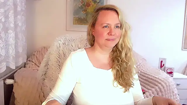 Sarah4you online show from 02/02/25, 01:12