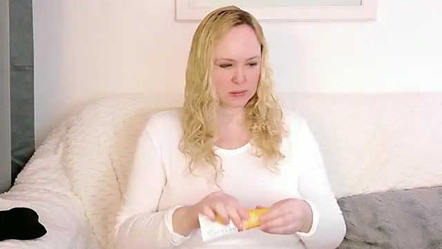 Sarah4you online show from 03/12/26, 09:32