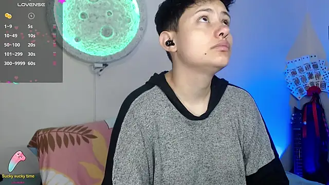 girl intense444 online show from 02/23/25, 01:21