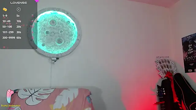 girl intense444 online show from 03/13/25, 01:29