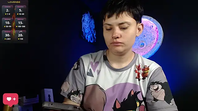 girl intense444 online show from 09/28/25, 01:38