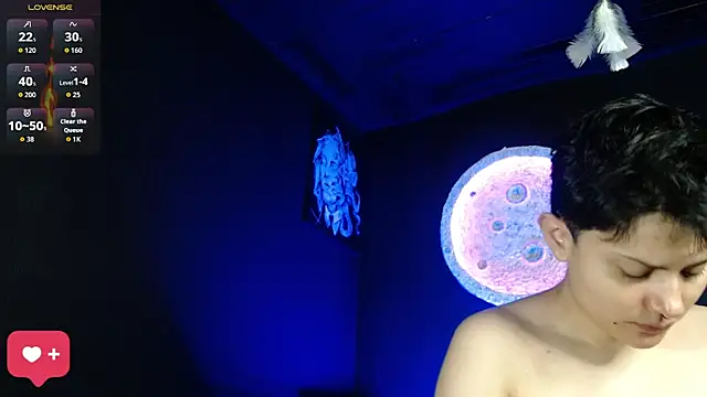 girl intense444 online show from 10/01/25, 12:55