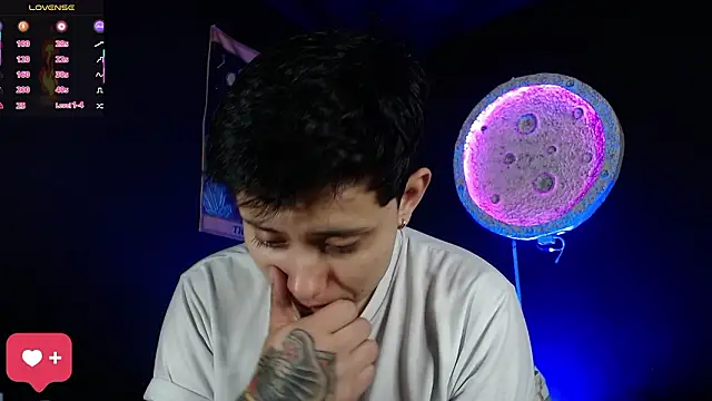 girl intense444 online show from 03/12/26, 01:06