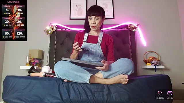 CharlotteLemke online show from 11/27/25, 02:08