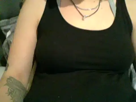 Snapshot of geilmeisje98 chatting on 02/22/25, 02:08 geilmeisje98 online show from 02/22/25, 02:08