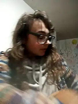 Snapshot of Blulilla69 chatting on 01/11/25, 06:54 Blulilla69 online show from 01/11/25, 06:54