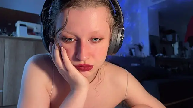 Hairy Coraline online show from 02/22/25, 10:29