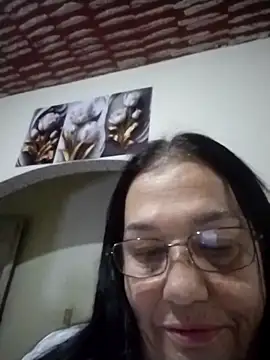 Snapshot of catdool chatting on 12/19/25, 11:12 catdool online show from 12/19/25, 11:12