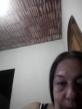 Snapshot of catdool chatting on 04/30/26, 11:42 catdool online show from 04/30/26, 11:42