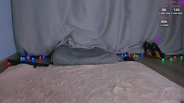 queen carly online show from 12/09/24, 01:45