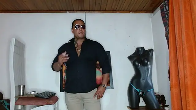 hardrock982 online show from 12/26/24, 02:27