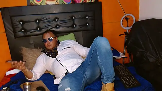 hardrock982 online show from 01/10/25, 04:41