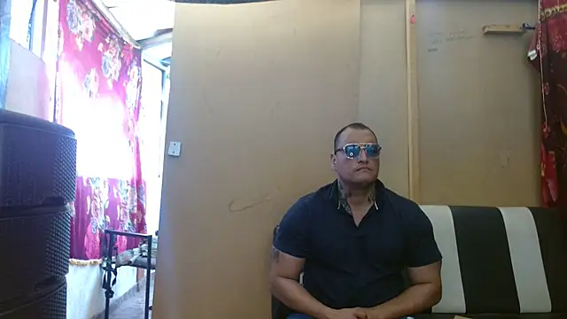 hardrock982 online show from 02/12/25, 01:37