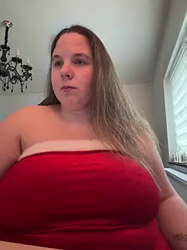 Snapshot of AureliaWinter chatting on 12/17/25, 09:04 AureliaWinter online show from 12/17/25, 09:04