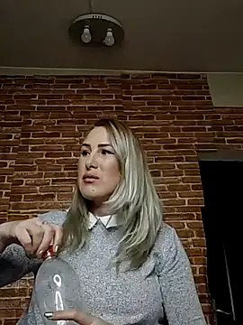 Snapshot of _Horny_milf_ chatting on 01/31/25, 02:49 Horny milf online show from 01/31/25, 02:49