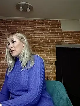 Snapshot of _Horny_milf_ chatting on 03/01/25, 02:15 Horny milf online show from 03/01/25, 02:15