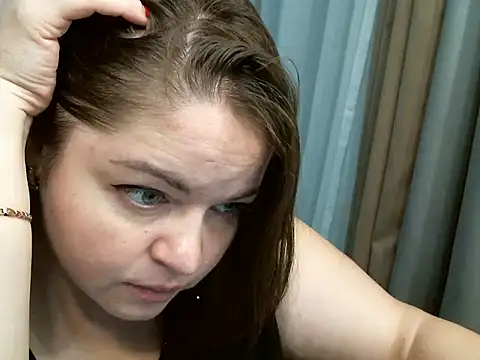 cute  cherry online show from 11/30/25, 02:10