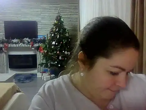 cute  cherry online show from 01/13/26, 05:40