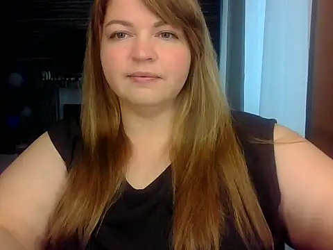Snapshot of cute__cherry chatting on 06/03/26, 11:35 cute cherry online show from 06/03/26, 11:35