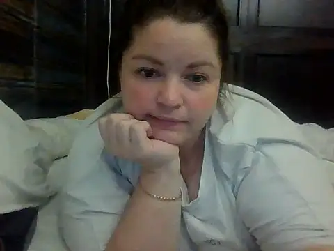 Snapshot of cute__cherry chatting on 06/19/26, 08:01 cute cherry online show from 06/19/26, 08:01