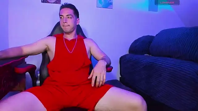 Snapshot of Alex_smith00 chatting on 12/15/24, 11:31 Alex smith00 online show from 12/15/24, 11:31