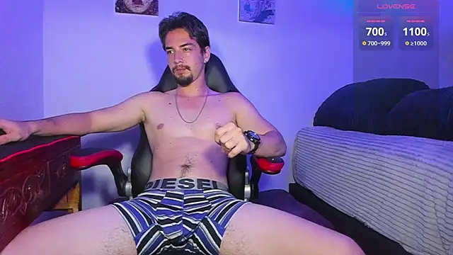 Snapshot of Alex_smith00 chatting on 02/12/25, 05:26 Alex smith00 online show from 02/12/25, 05:26