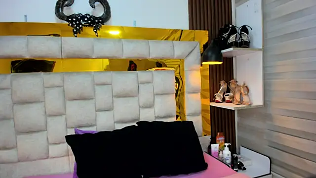 bigass monic online show from 03/19/25, 03:30