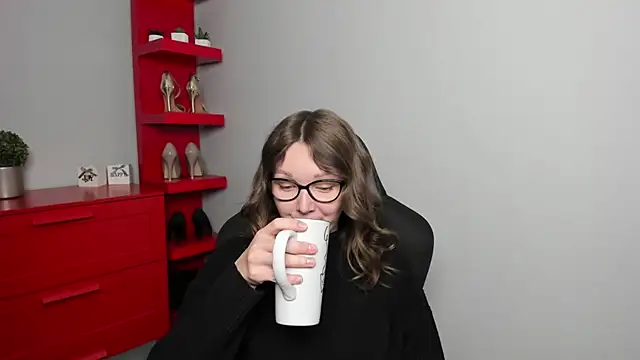 Cookie zoe online show from 10/27/25, 07:45