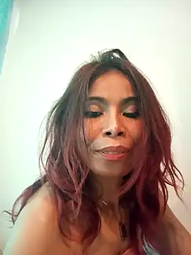 Snapshot of AmyVR chatting on 11/08/25, 01:50 AmyVR online show from 11/08/25, 01:50