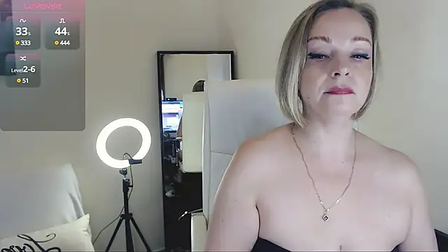 Tilly Eliot online show from 02/15/25, 09:26