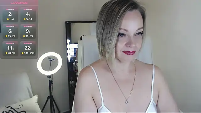 Tilly Eliot online show from 02/20/25, 04:46