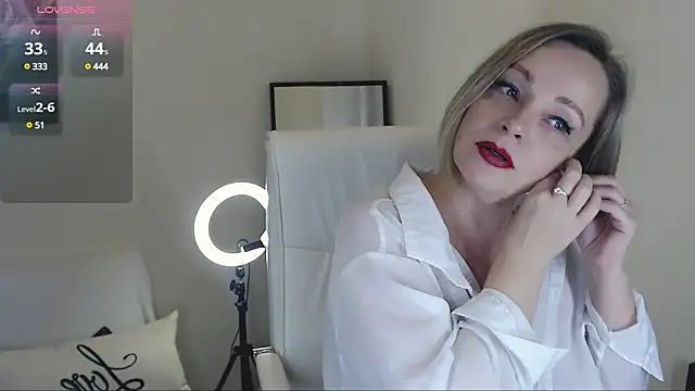 Tilly Eliot online show from 03/10/25, 08:34