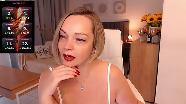 Tilly Eliot online show from 03/26/26, 08:14