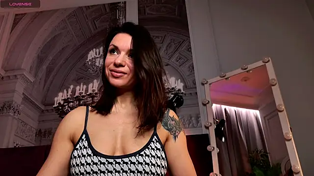 SofiaFoster  online show from 02/17/25, 07:42