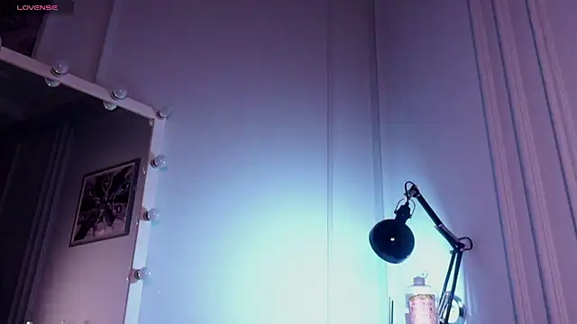 SofiaFoster  online show from 03/21/25, 10:17