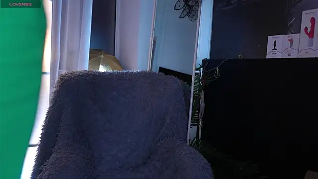 Snapshot of SofiaFoster_ chatting on 01/18/26, 06:17 SofiaFoster online show from 01/18/26, 06:17