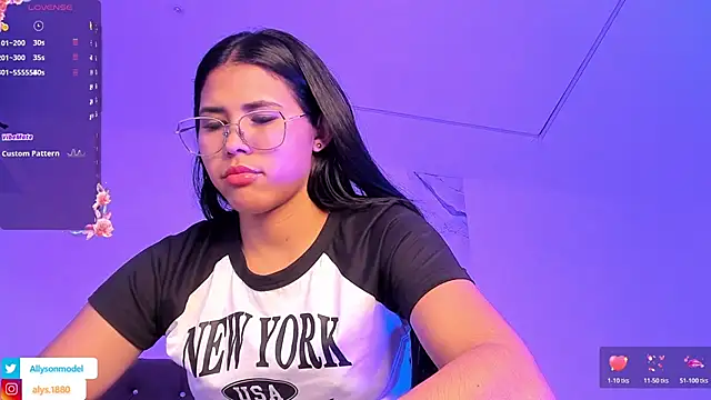 alysson 18 online show from 11/29/25, 01:52