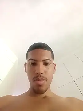 Vinicius5890 online show from 04/22/26, 12:18