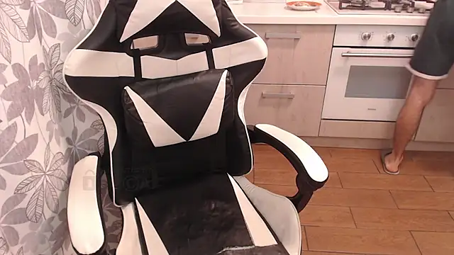 Mandarin4ks online show from 03/27/26, 10:59