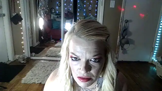 marilyn420 online show from 03/17/26, 05:55