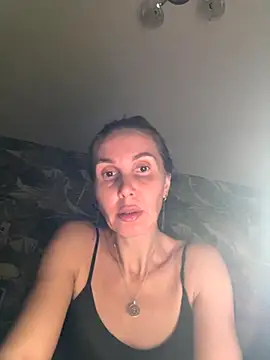 Snapshot of Aurora108 chatting on 11/22/25, 11:15 Aurora108 online show from 11/22/25, 11:15