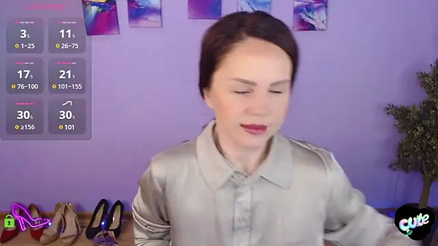 Snapshot of VickyGolden chatting on 03/23/25, 05:10 VickyGolden online show from 03/23/25, 05:10