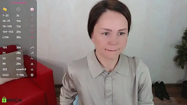 Snapshot of VickyGolden chatting on 10/25/25, 05:04 VickyGolden online show from 10/25/25, 05:04